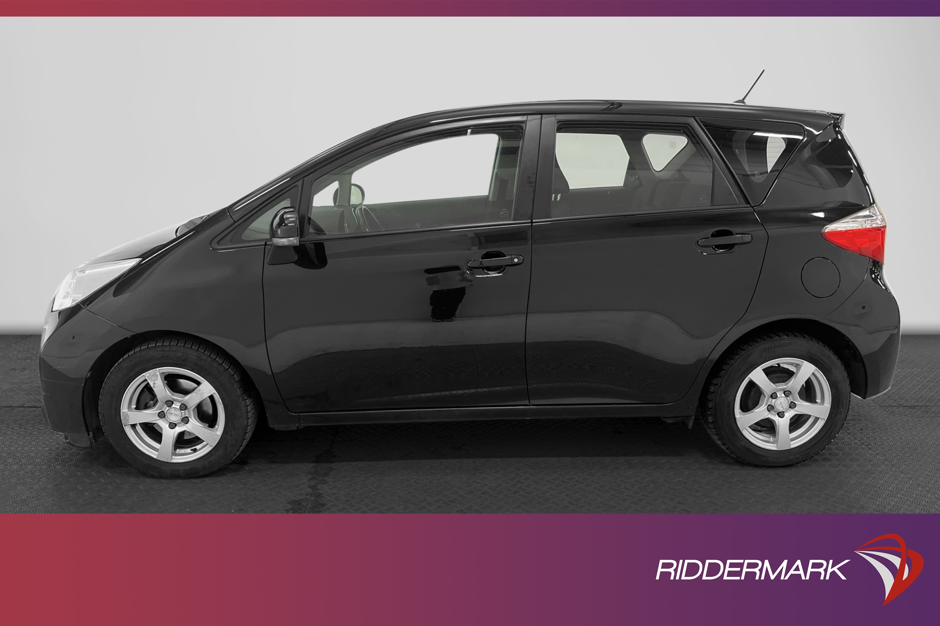 Toyota Verso-S 1.33 Dual VVT-i 99hk