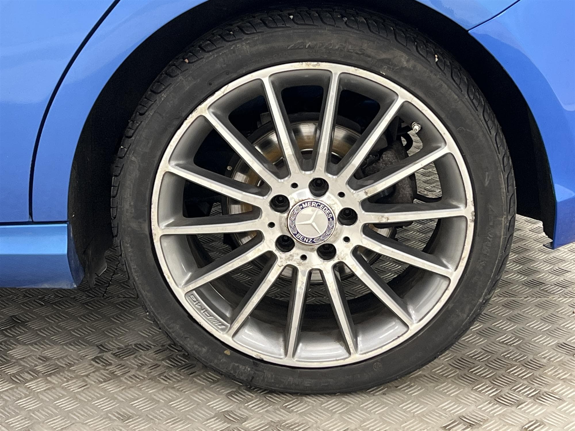 Mercedes-Benz A 180 122hk Navi Sensorer AMG-fälgar 0,54l/mil