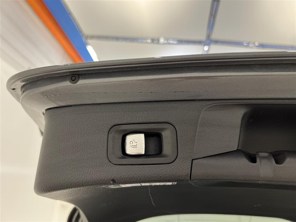 Mercedes-Benz C 220d 194hk AMG Pano Kamera Navi Drag