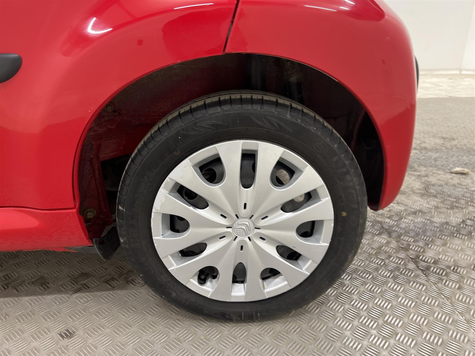 Citroën C1 5-dörrar 1.0 69hk Låg Skatt Nyservad 0,43l/mil
