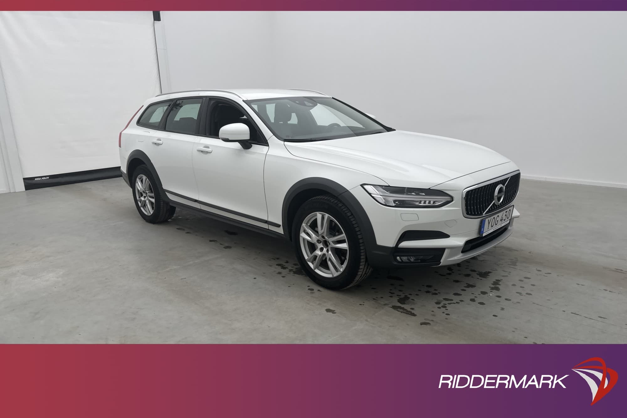 Volvo V90 Cross Country D4 AWD