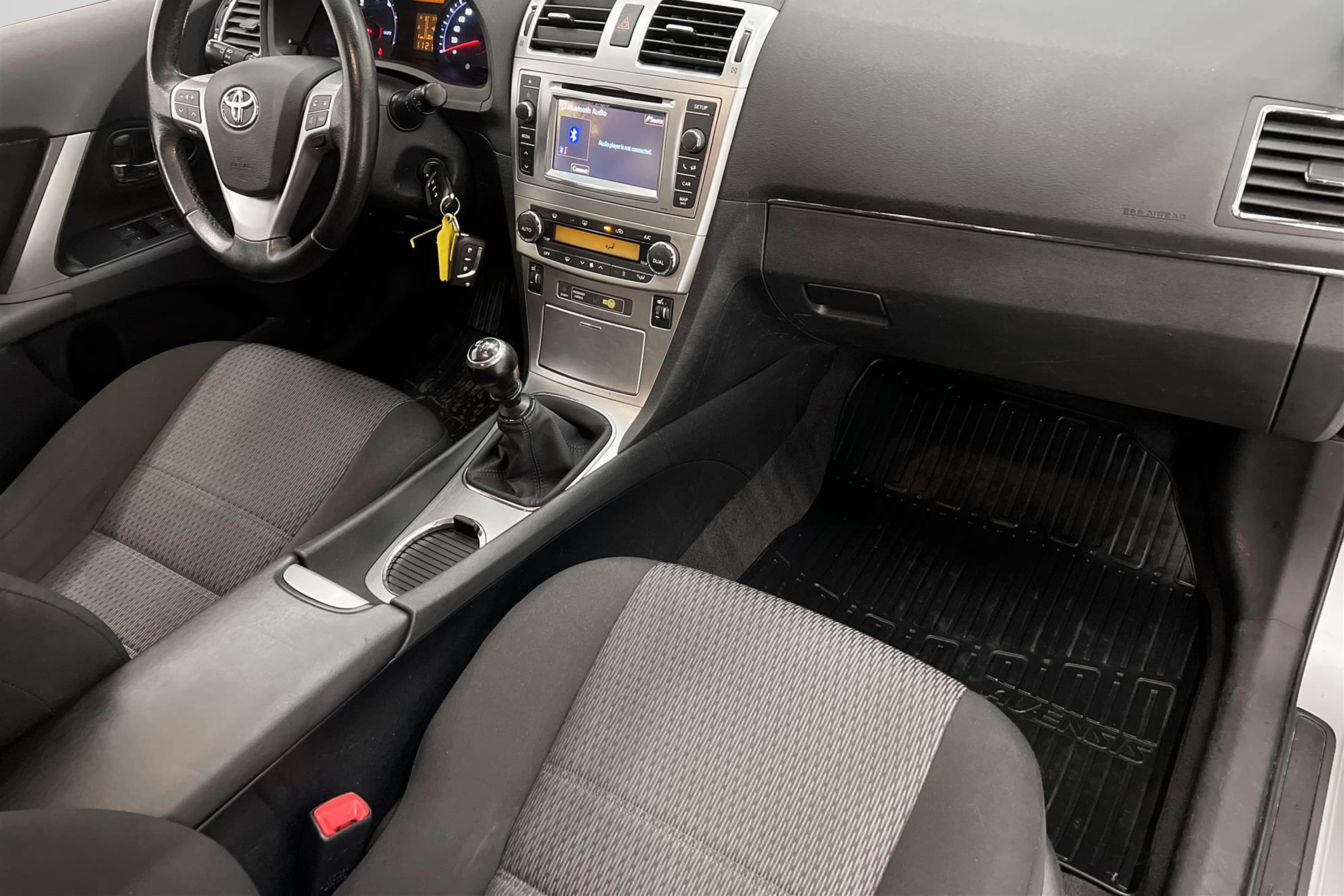 Toyota Avensis Kombi 2.0 D-4D 124hk BKamera Nyserv 0,46L/mil