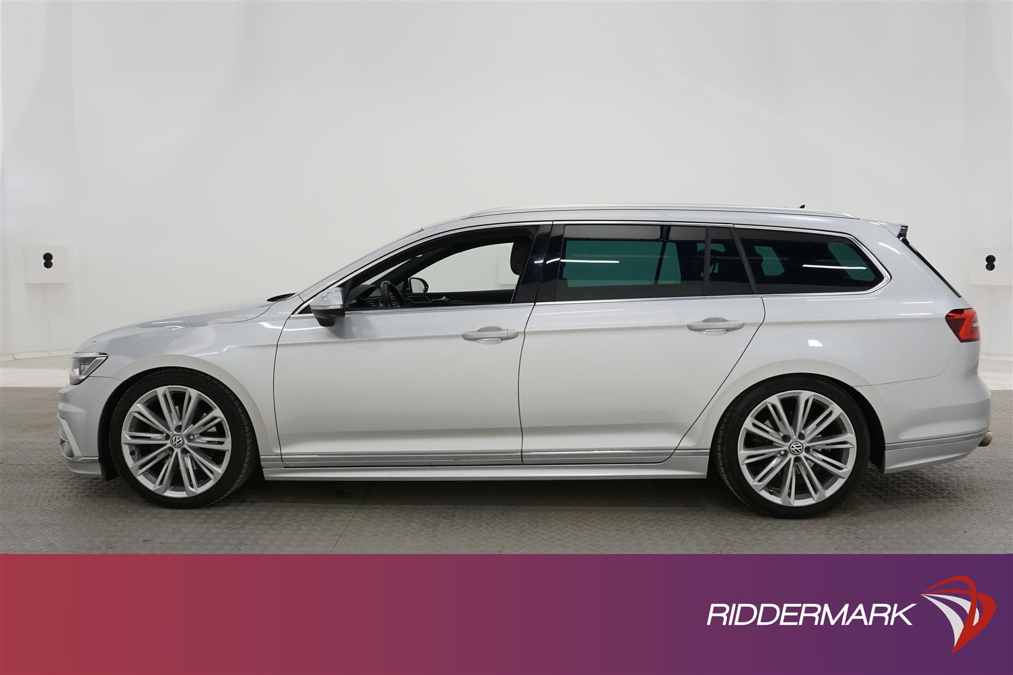 Volkswagen Passat 220hk R-Line