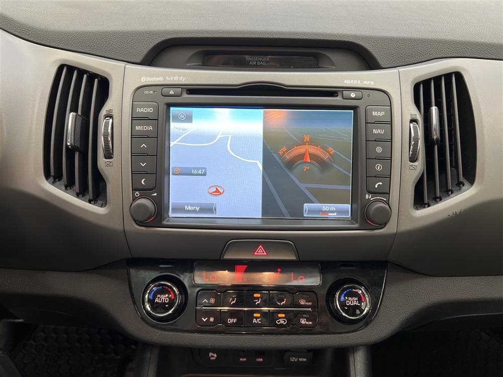 Kia Sportage 2.0 CRDi AWD 184hk Panorama Kamera Navi Skinninteriör
