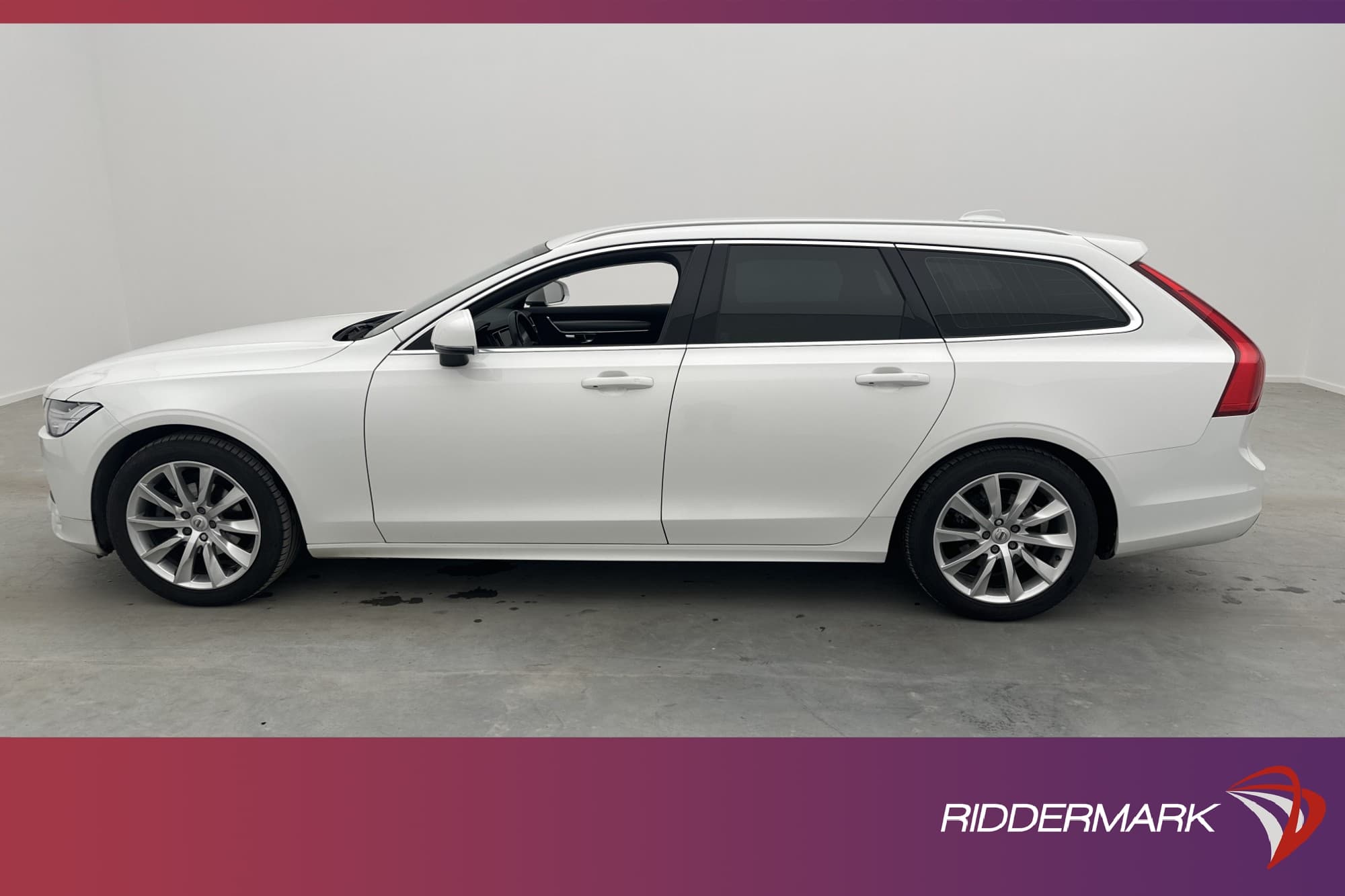 Volvo V90 D4 190hk Momentum Advanced