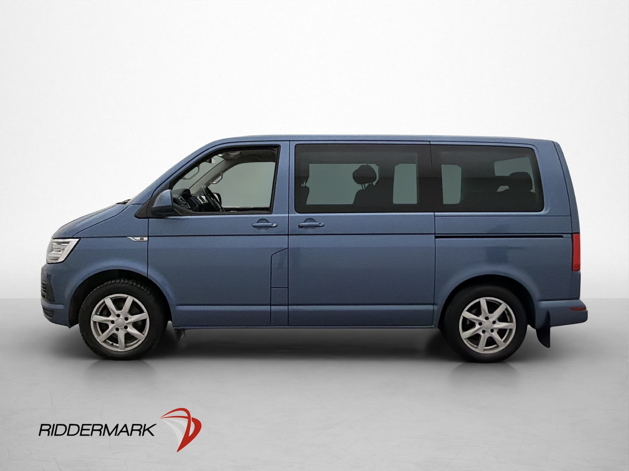Volkswagen Multivan TSI 150hk Comfortline 7Sits Drag MOMS