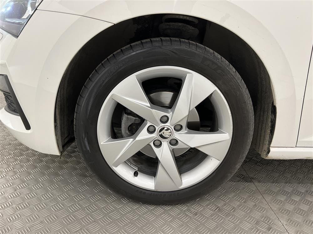 Skoda Scala 1.0 TSI DSG 115hk Sensorer Carplay/Auto En-bruk
