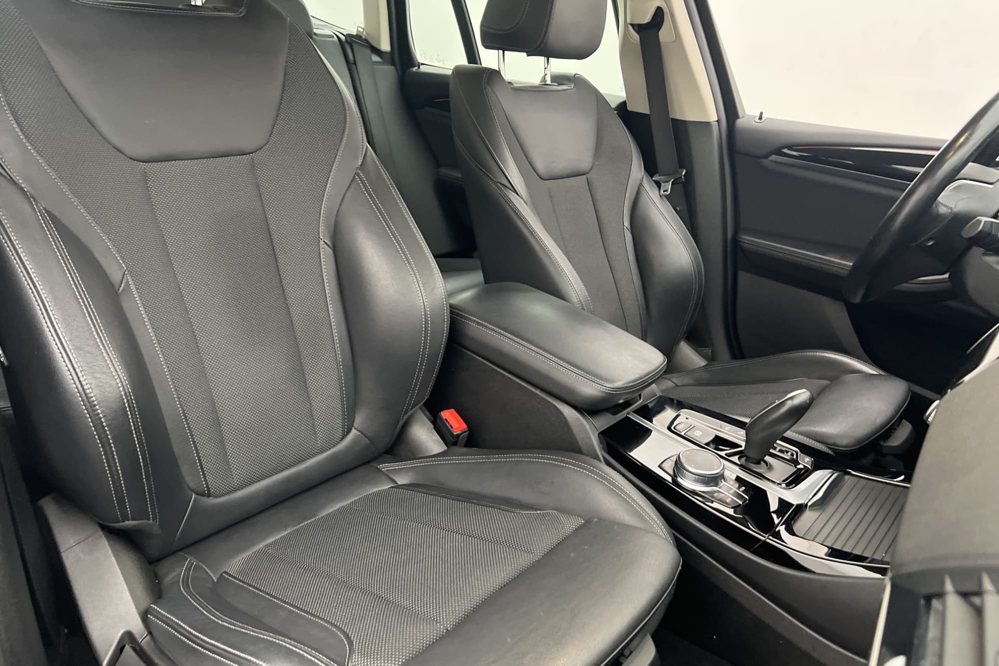 BMW X3 xDrive20d X-Line Cockpit Navi B-kamera Drag