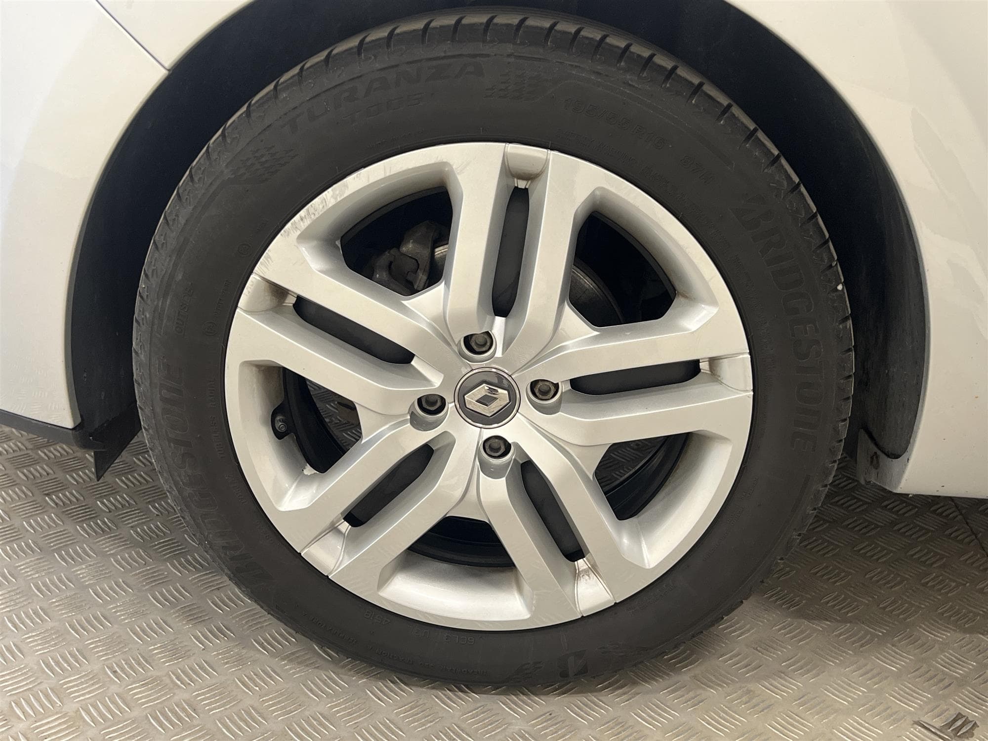 Renault  Clio 0.9 TCe 90hk Navi Låg Skatt 0,50L/mil