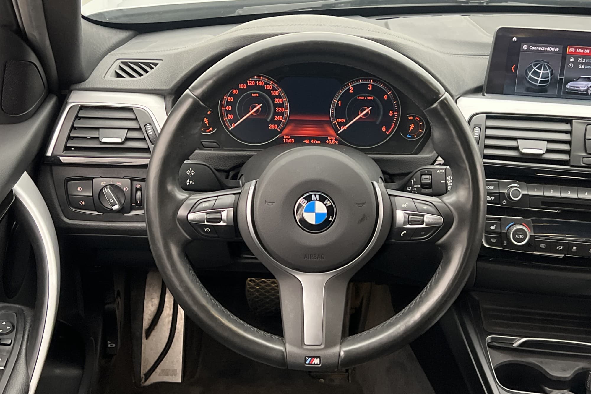 BMW 320 d xDrive 190hk M Sport Cockpit Navigator Drag HiFi