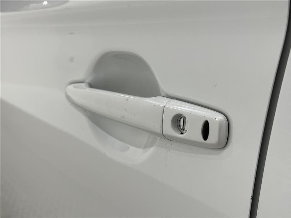 Mitsubishi Outlander PHEV 4WD Business Navi 2-brukareinteriör