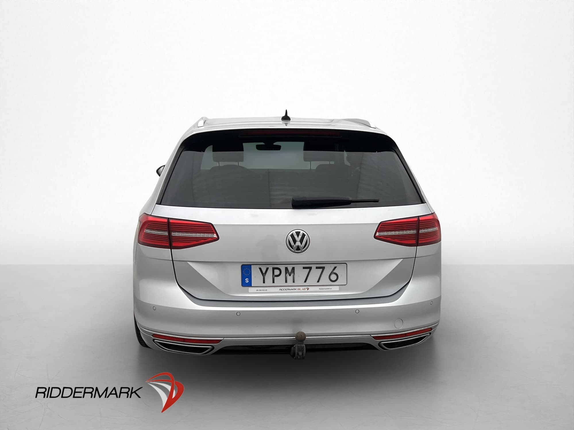 Volkswagen Passat GT R-Line Cockpit Värmare Kamera Keyless