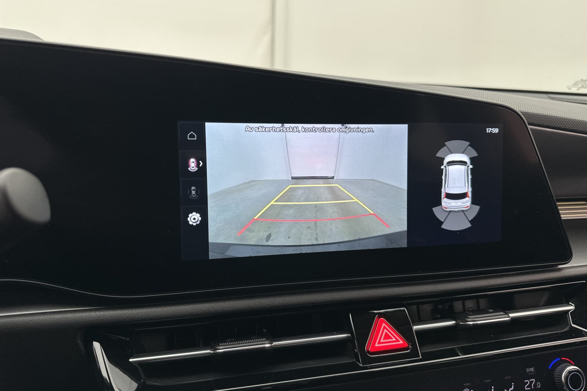 Kia Niro EV Advance Kamera Rattvärme CarPlay Adapt-fart MOMS