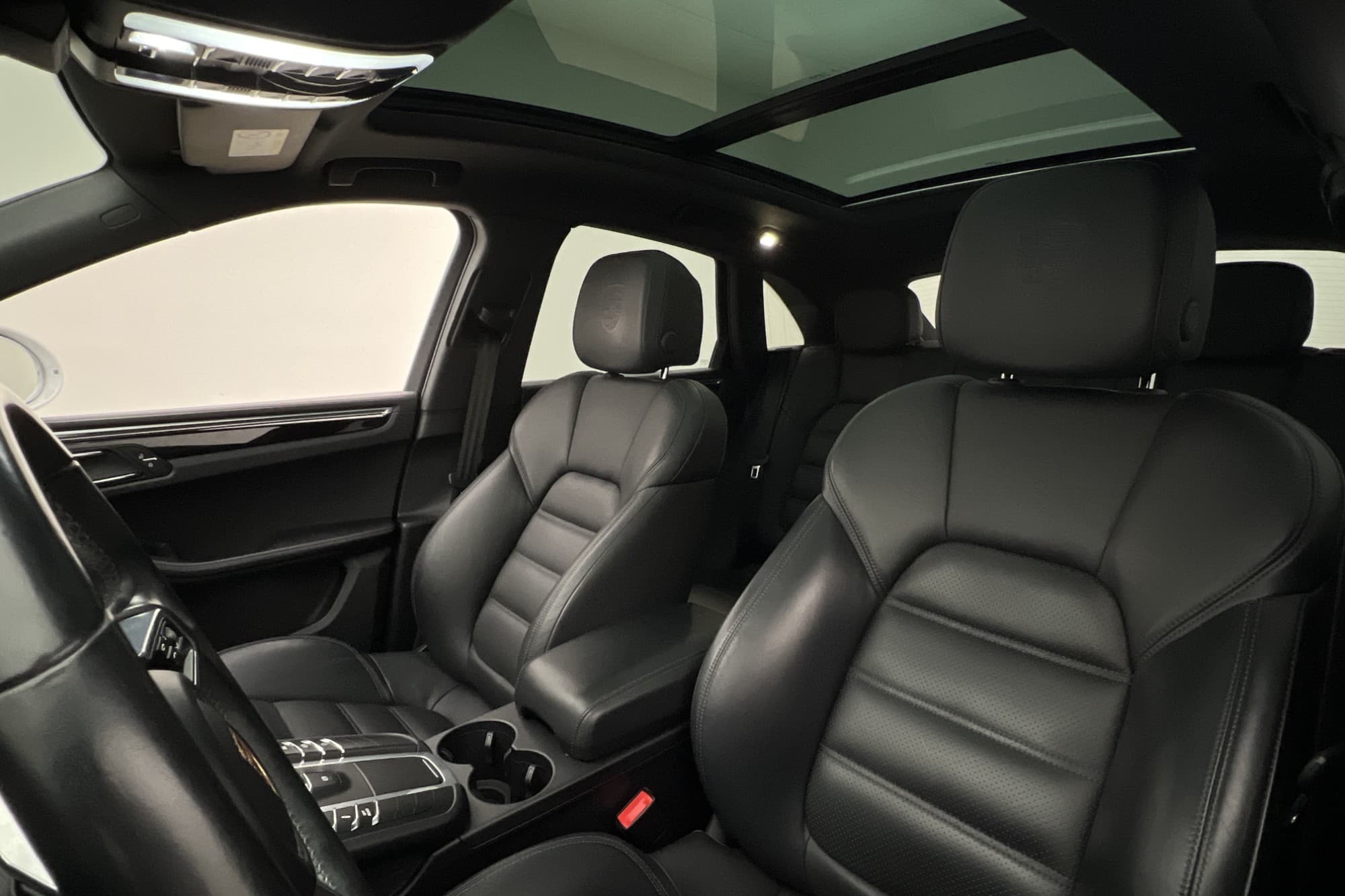Porsche Macan S 354hk Sport Design Pano Chrono BOSE 18-vägs