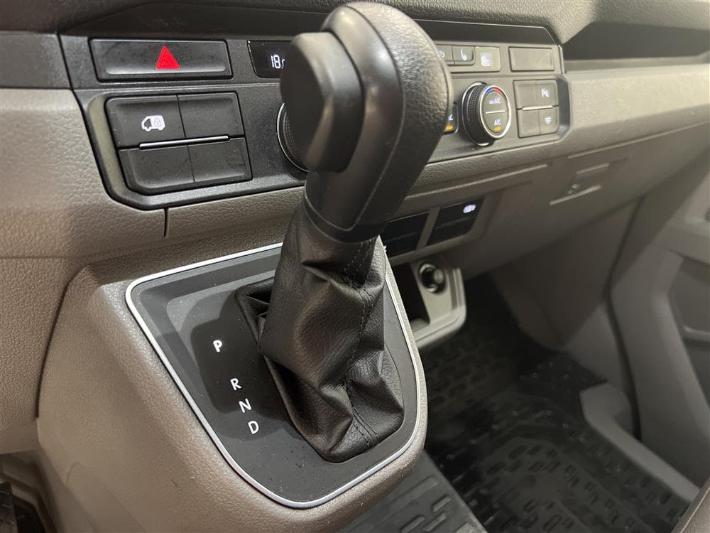 Volkswagen E-Crafter 35 Aut L2H2 Navi Kamera Elbil 