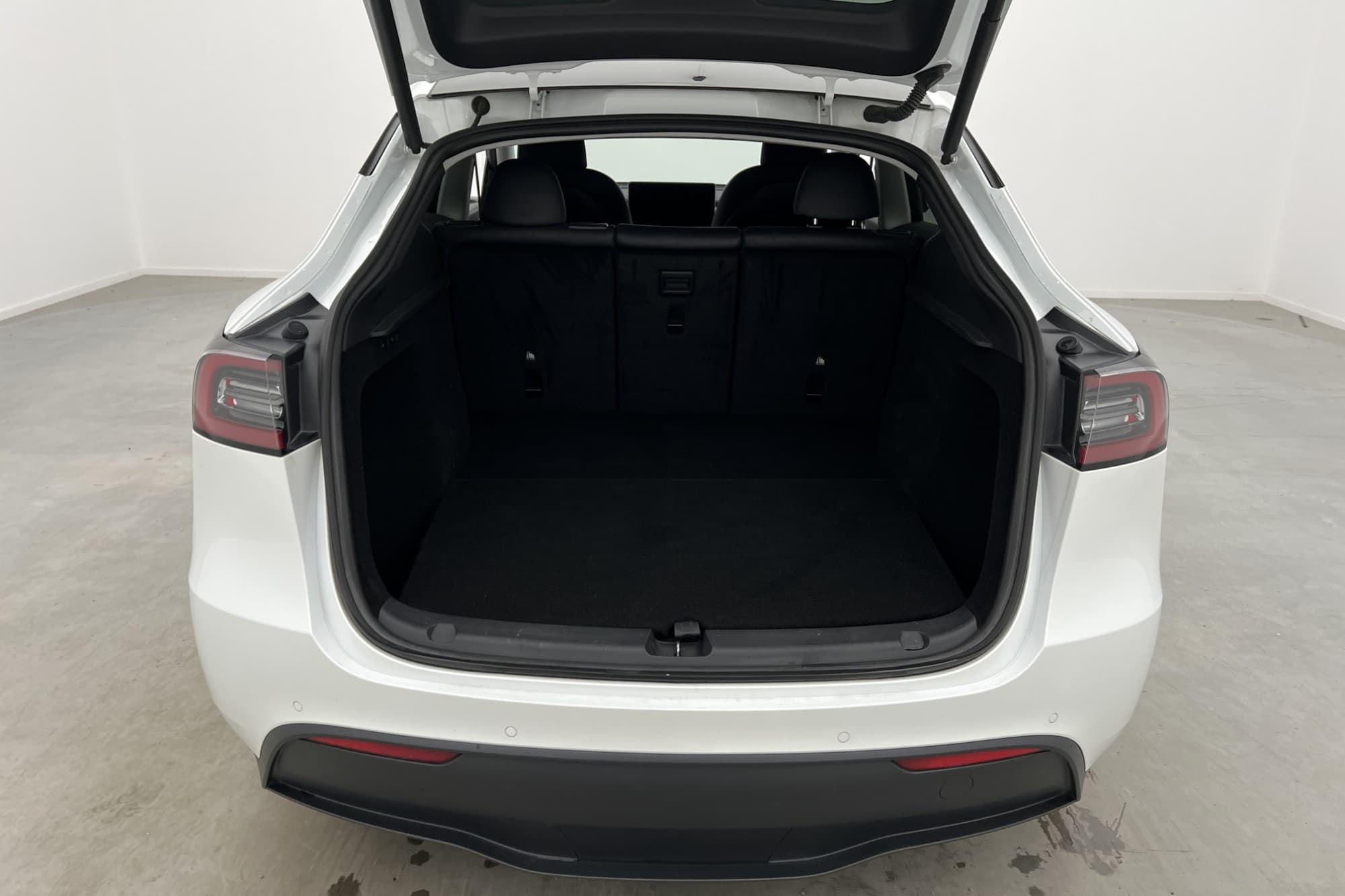 Tesla Model Y Performance AWD Autopilot Rattvärme Svensksåld