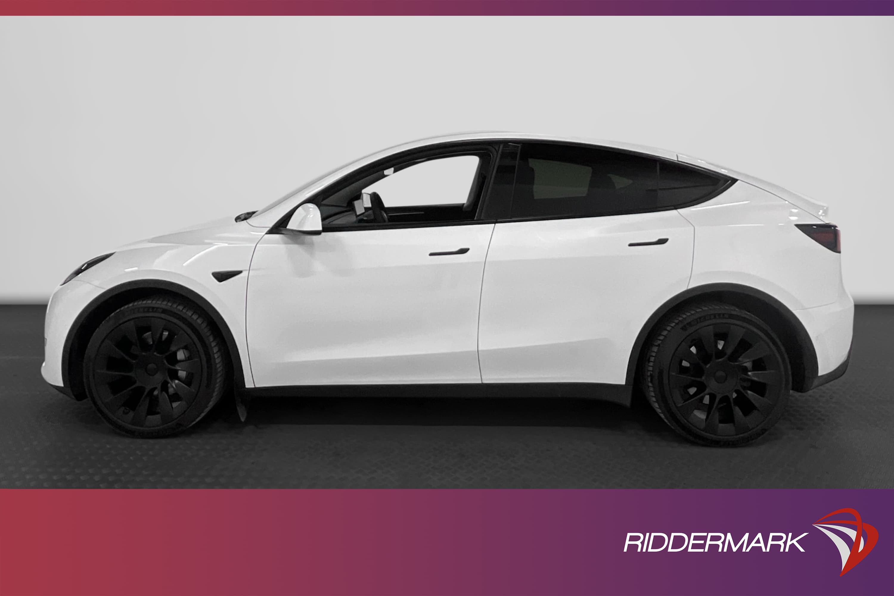 Tesla Model Y Long Range AWD 345hk Svensksåld 1 Brukare Drag