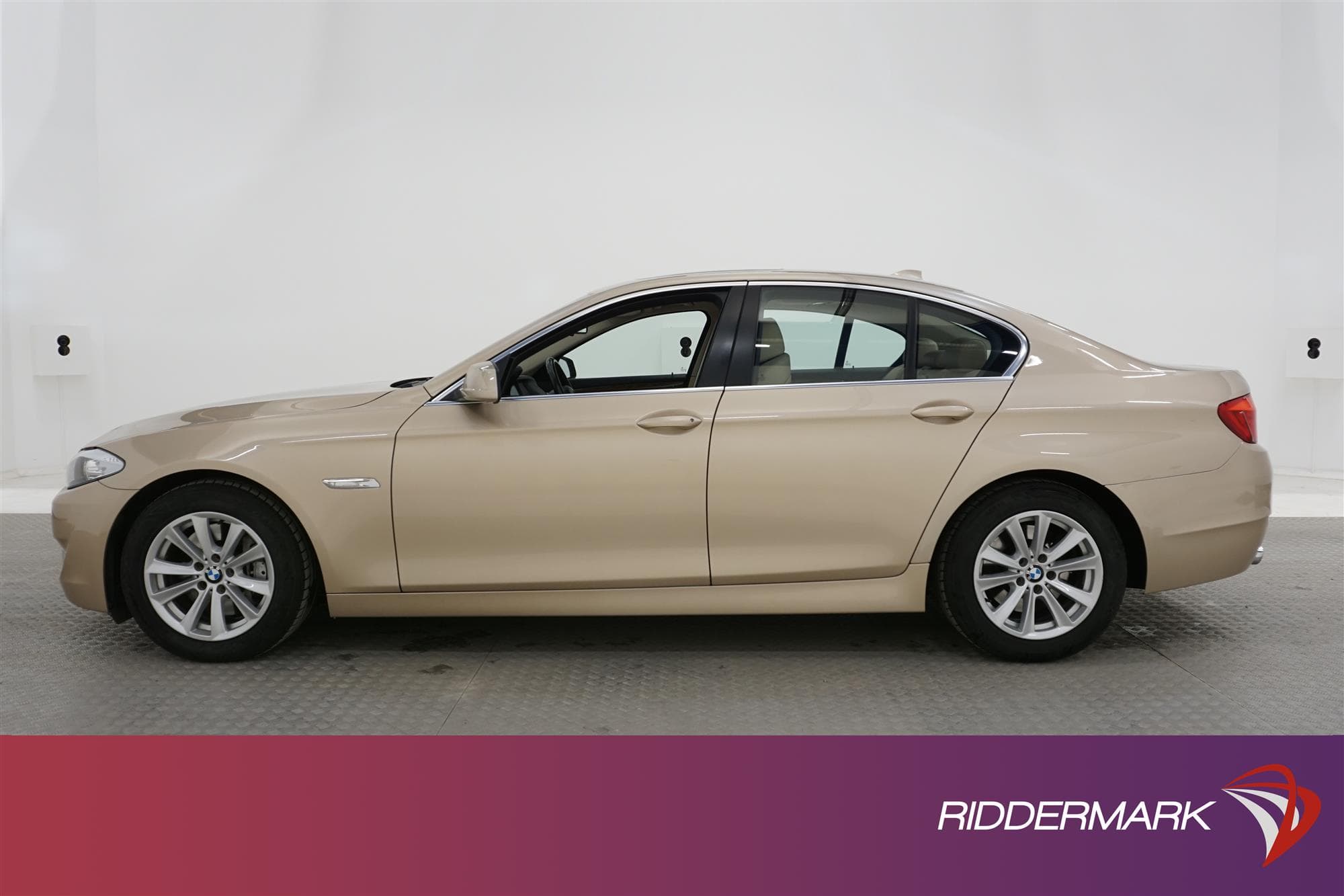 BMW 528i Sedan 258hk T-Lucka