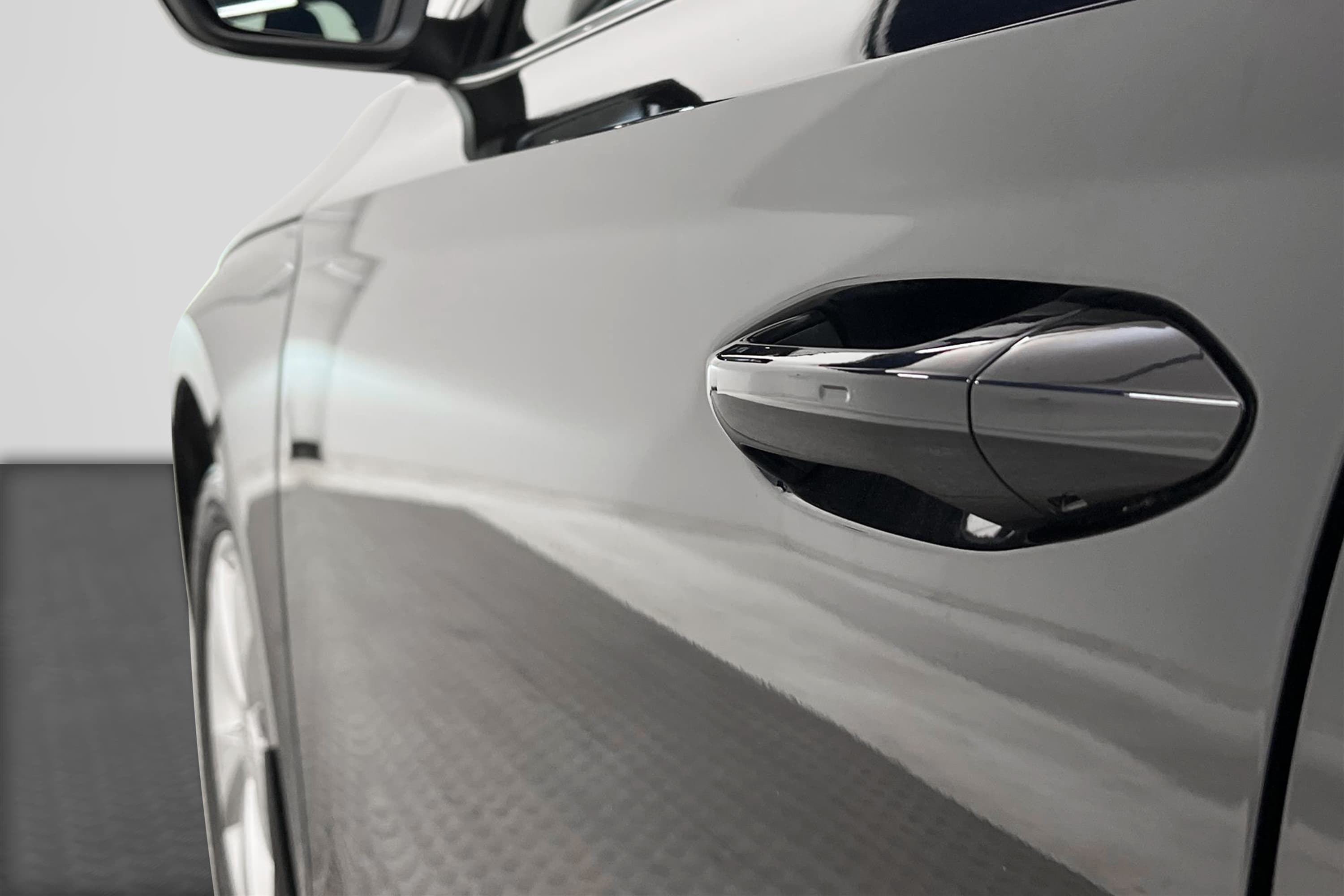 Skoda Octavia Kombi 1.0 TSI m-HEV 110hk Värmare Kamera Drag