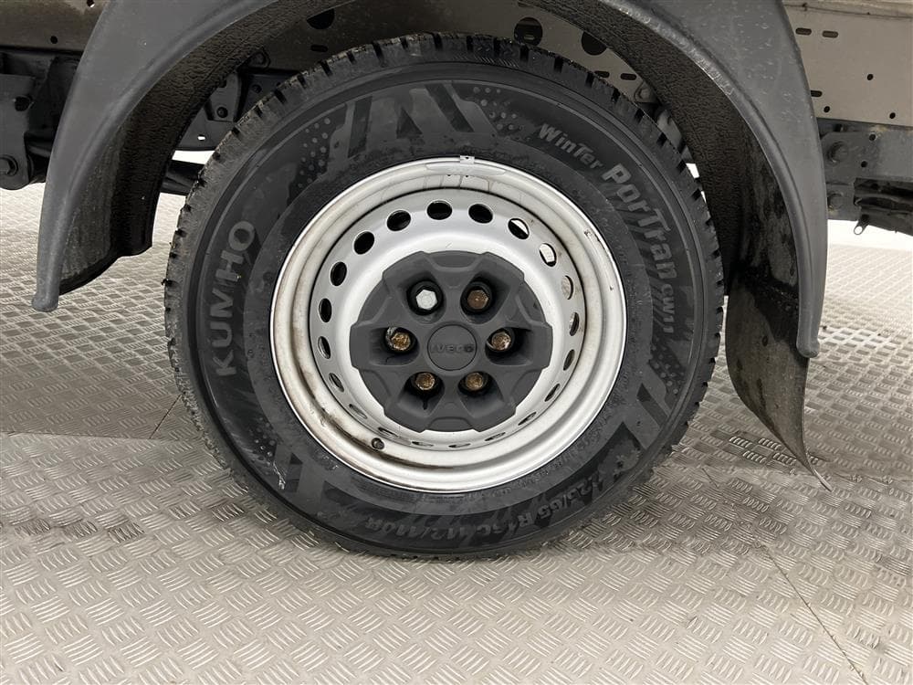 Iveco Daily 35 Automat Bakgavel Kamera Värmare Moms 