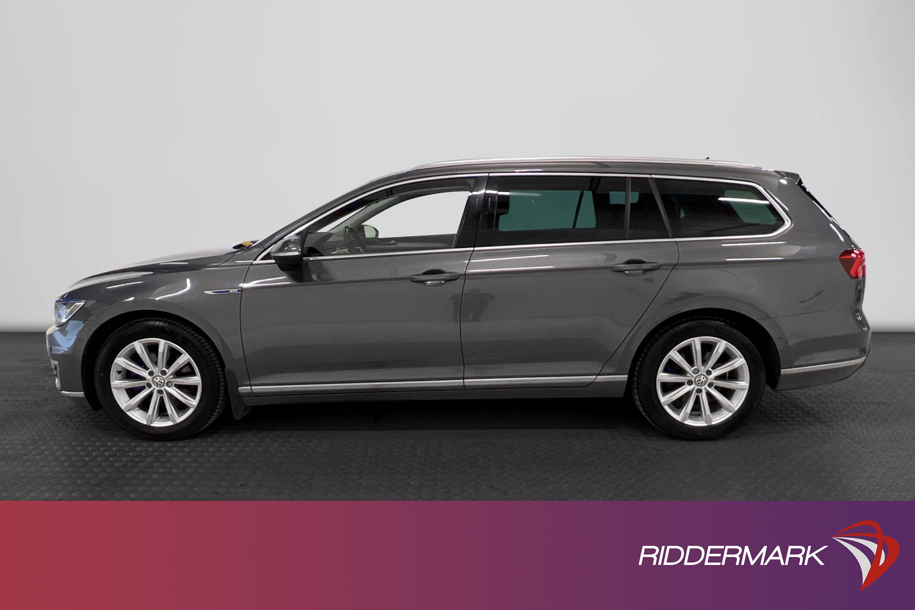 Volkswagen Passat GTE 218hk