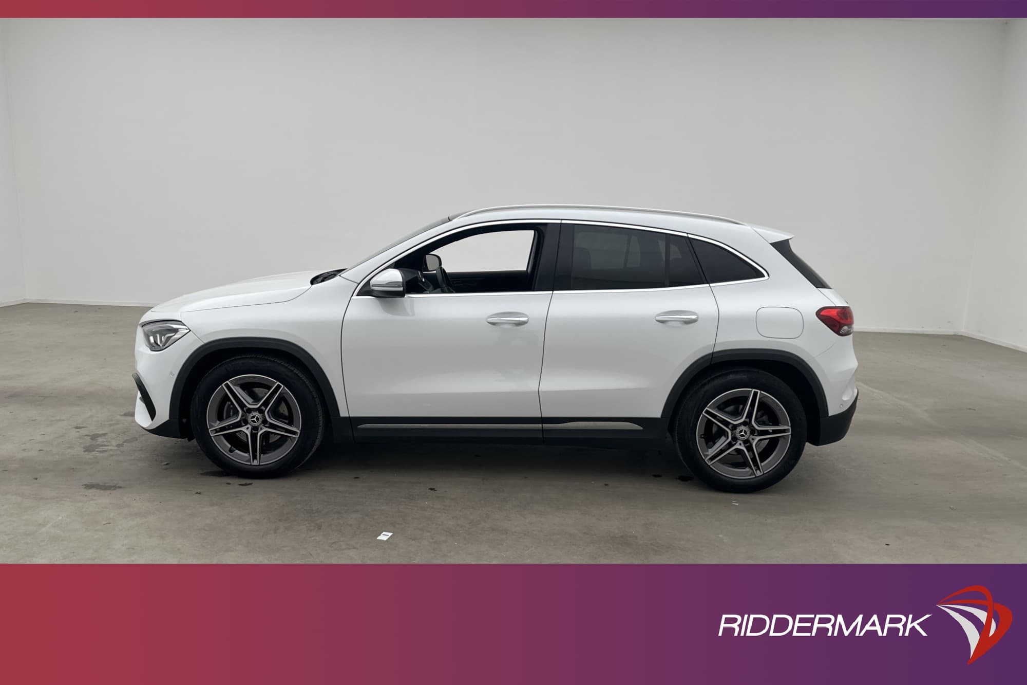 Mercedes-Benz GLA 200 4M 163hk AMG Navi Wide Kamera Pano