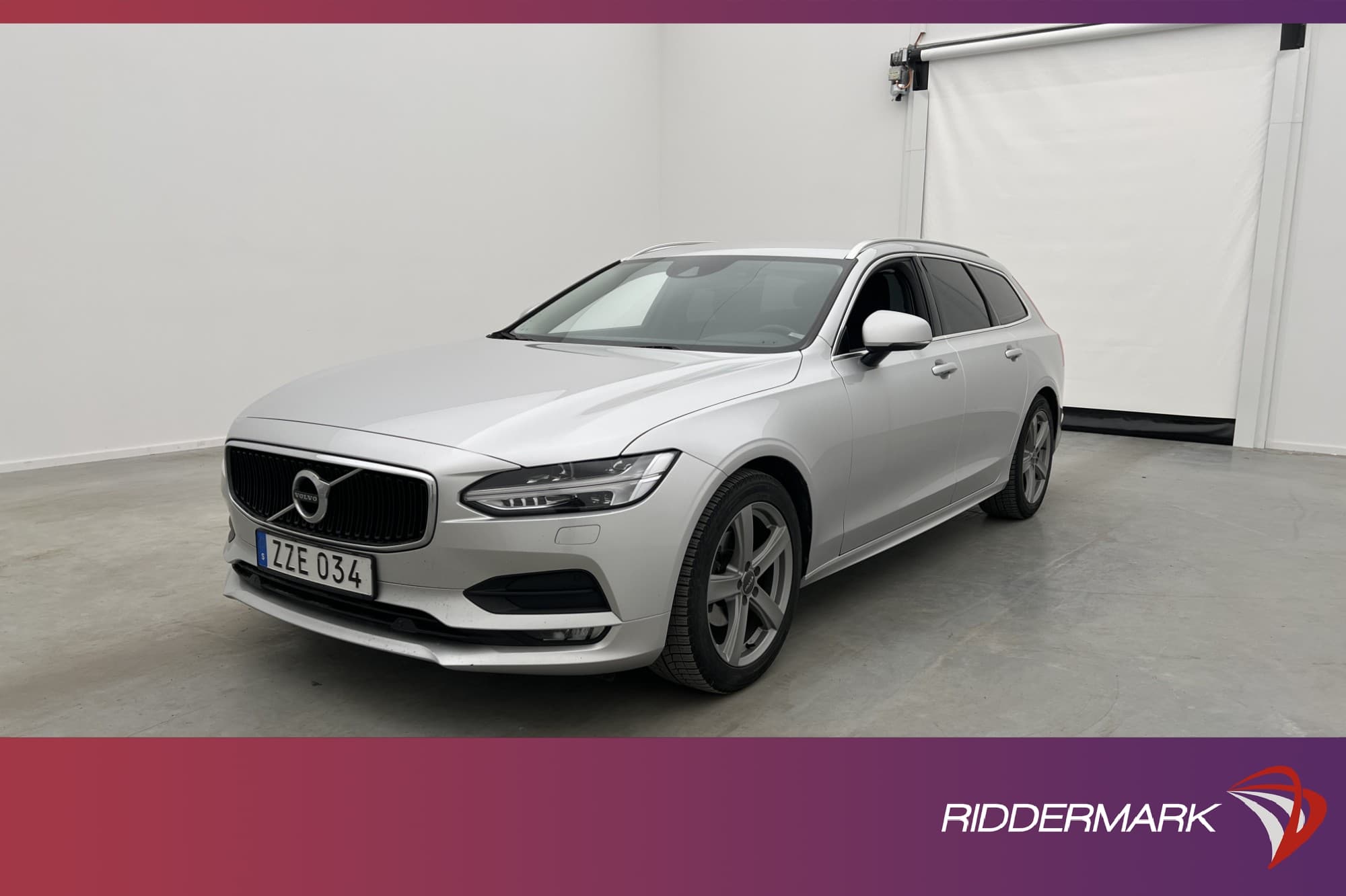 Volvo V90 D4