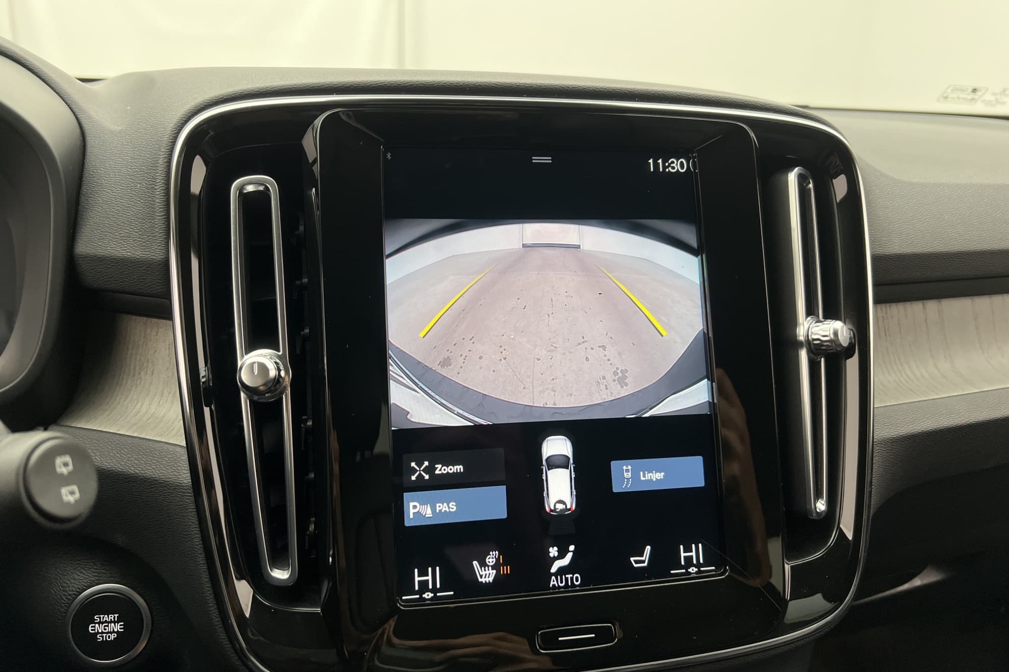 Volvo XC40 T3 Inscription VOC Värm H/K Kamera Navi Skinn