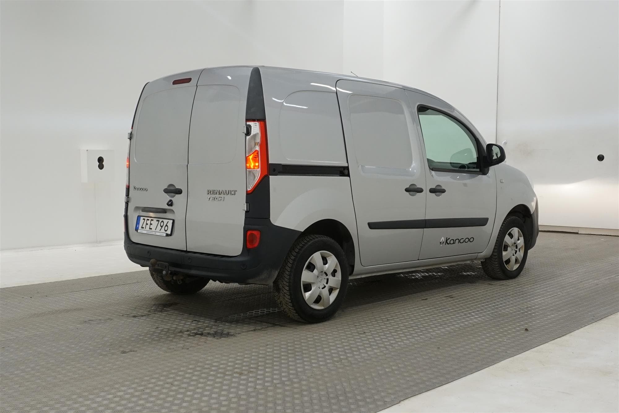 Renault Kangoo 1.5dCi Automat Drag Värmare Moms 