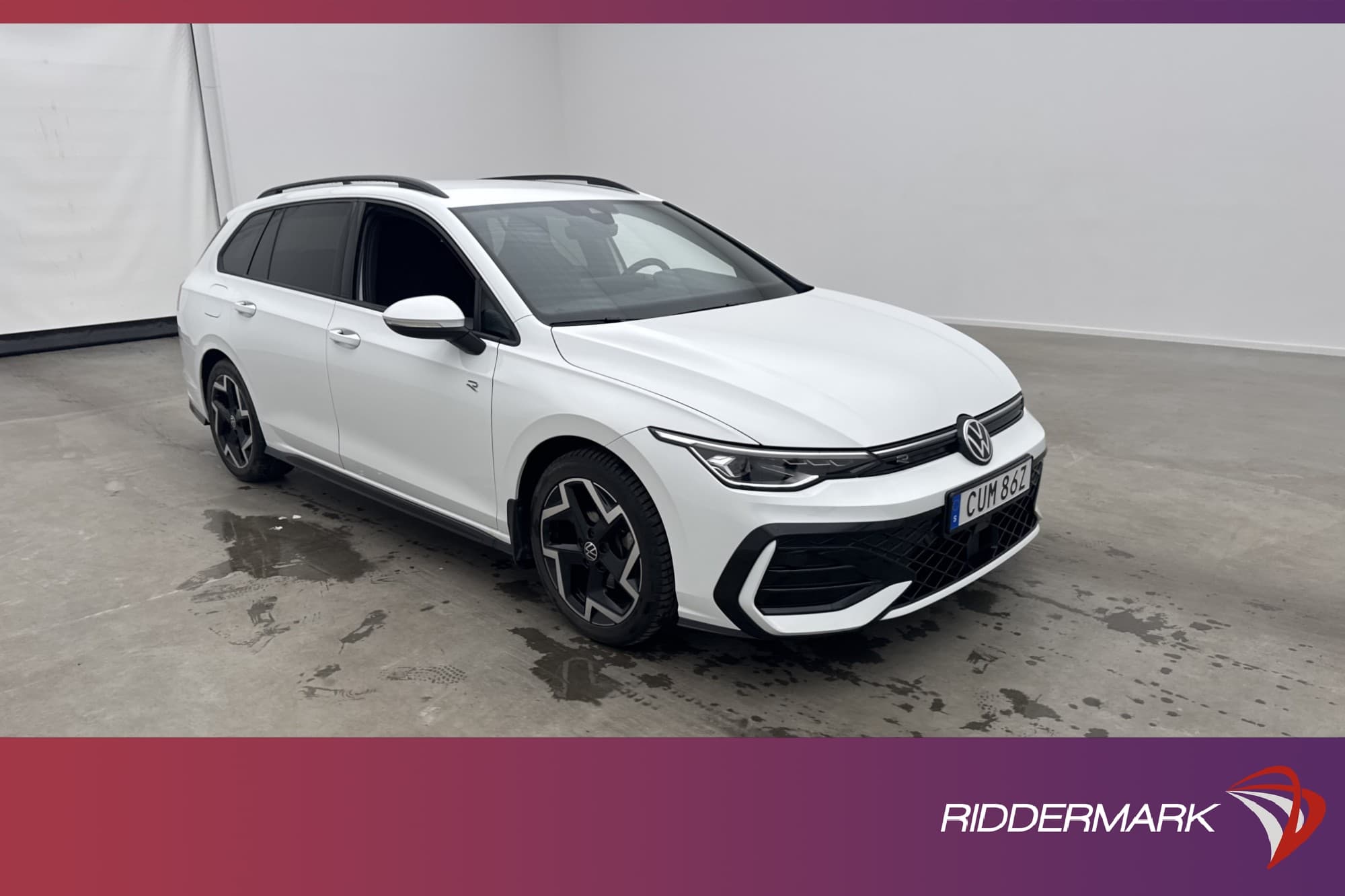 Volkswagen Golf SC 150hk R-Line Kamera CarPlay Drag MOMS