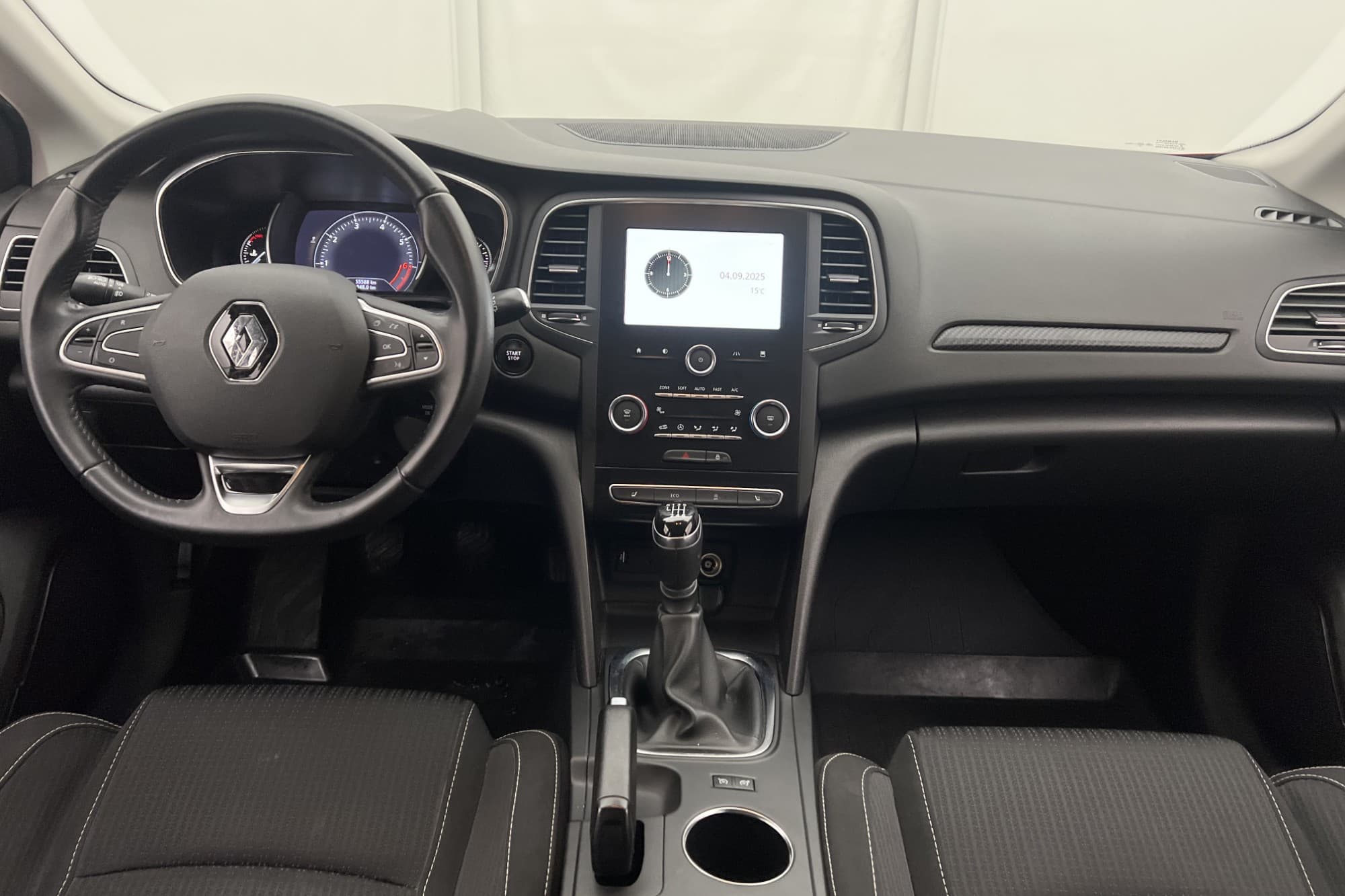 Renault Mégane Sport Tourer TCe 140hk Zen Navigator Sensorer