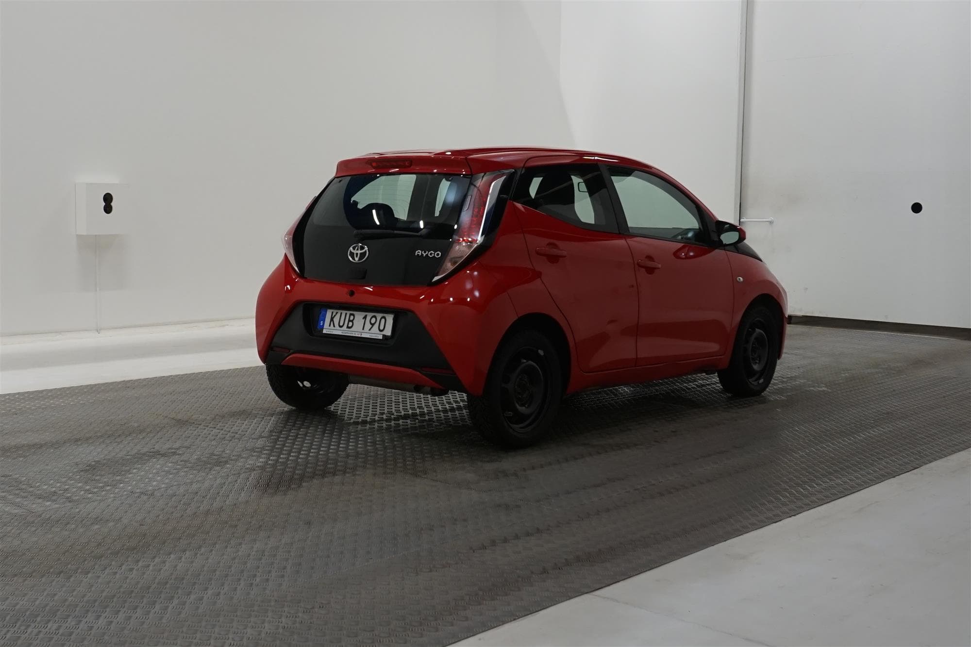 Toyota  Aygo 1.0 VVT-i 69hk Låg Skatt Nyservad 0,36L/mil