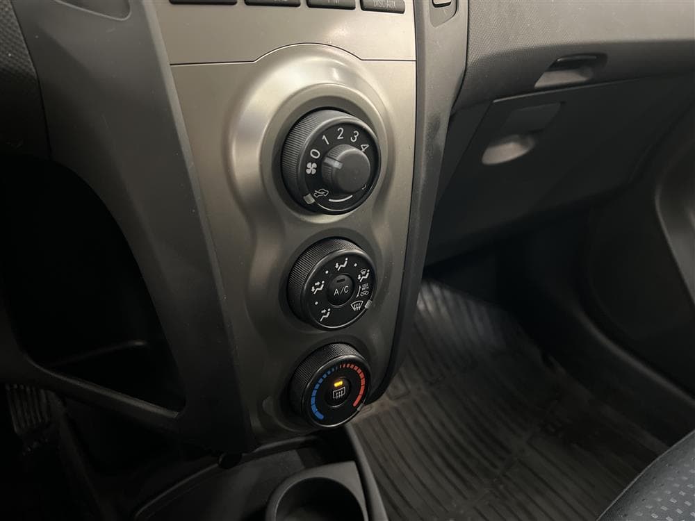 Toyota Yaris 1.33 5dr 100hk Låg Skatt Välservad 0,44L/Mil