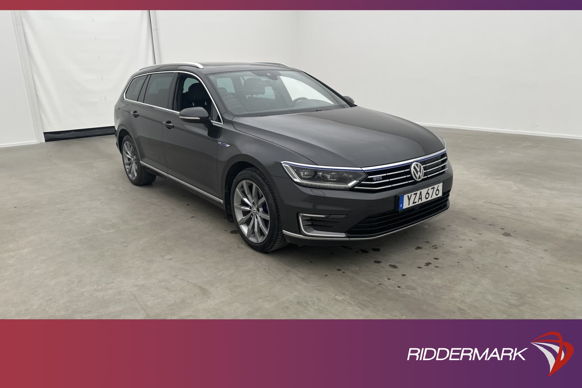 Volkswagen Passat GTE 218hk