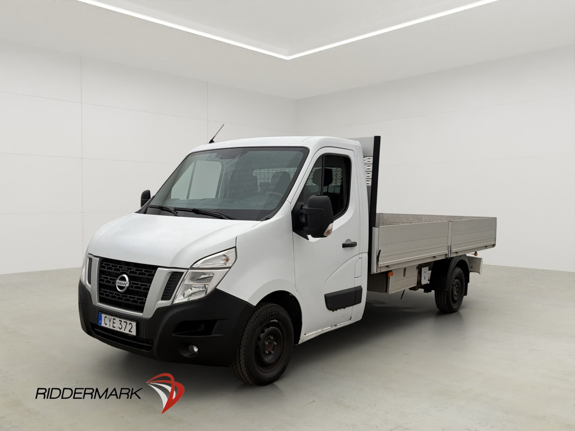 Nissan NV400