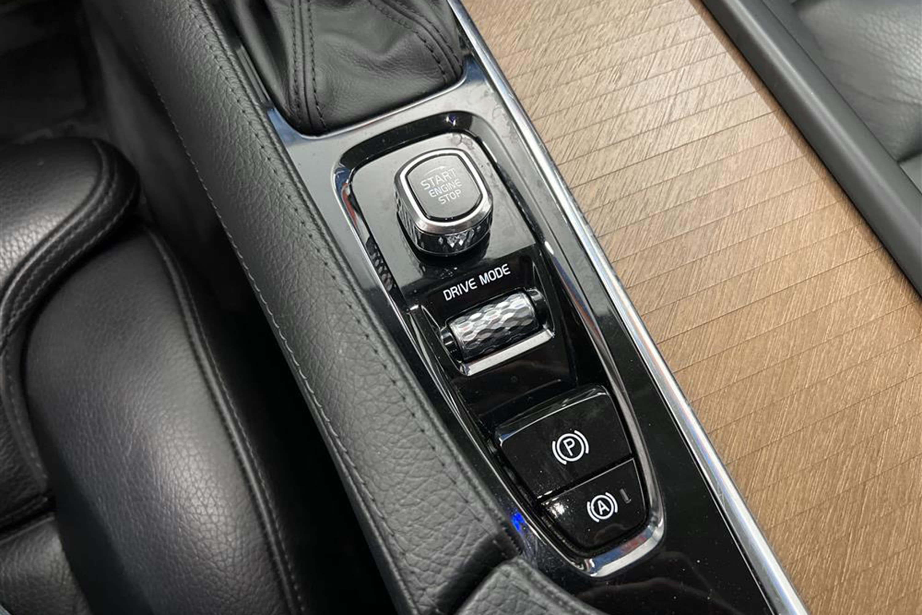 Volvo XC90 T5 AWD 250hk Inscription 7-sits Värmare Kamera  interiör