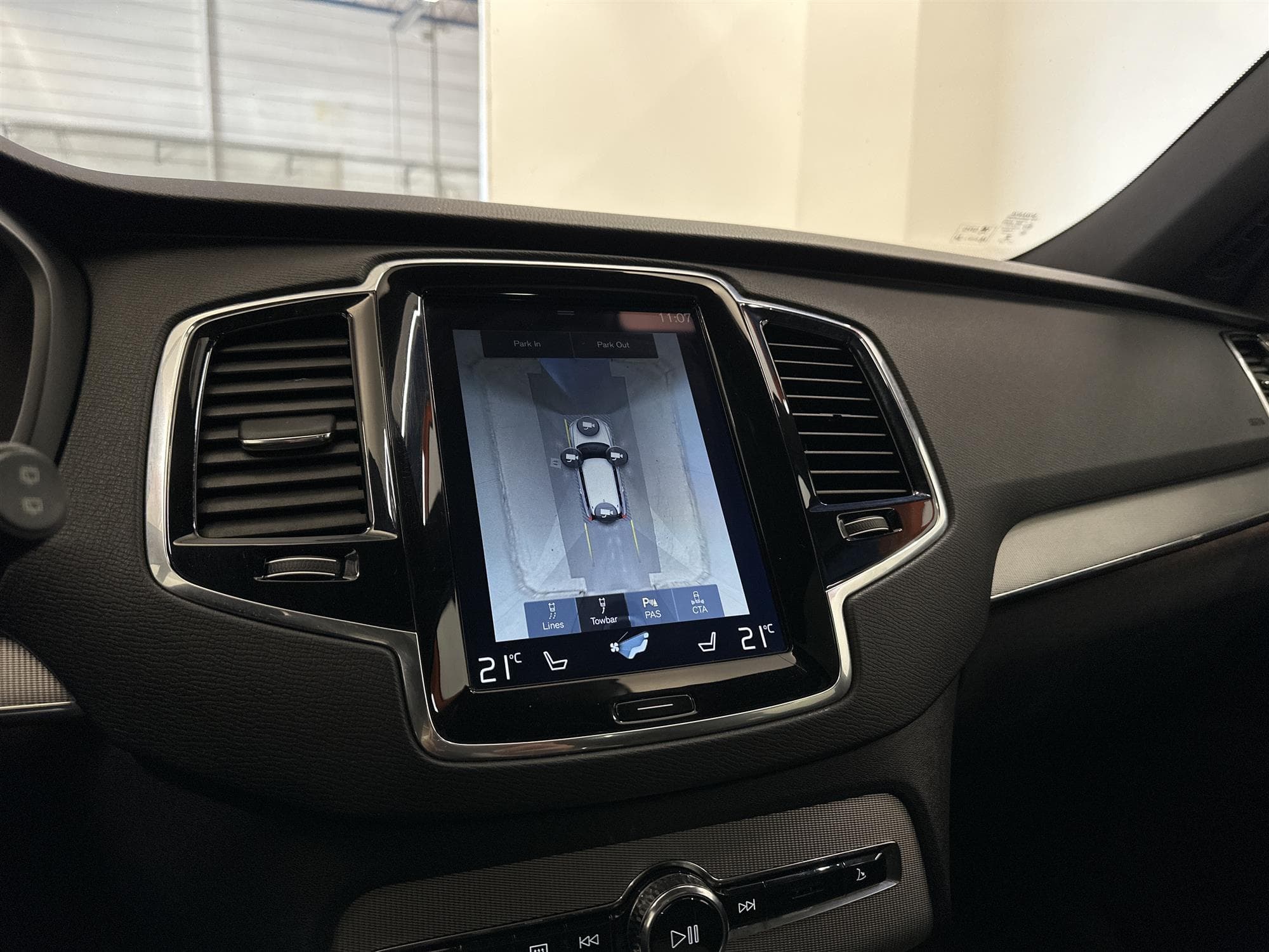 Volvo XC90 D5 AWD 235hk R Design Voc D-Värm Pano HUD 7 Sits