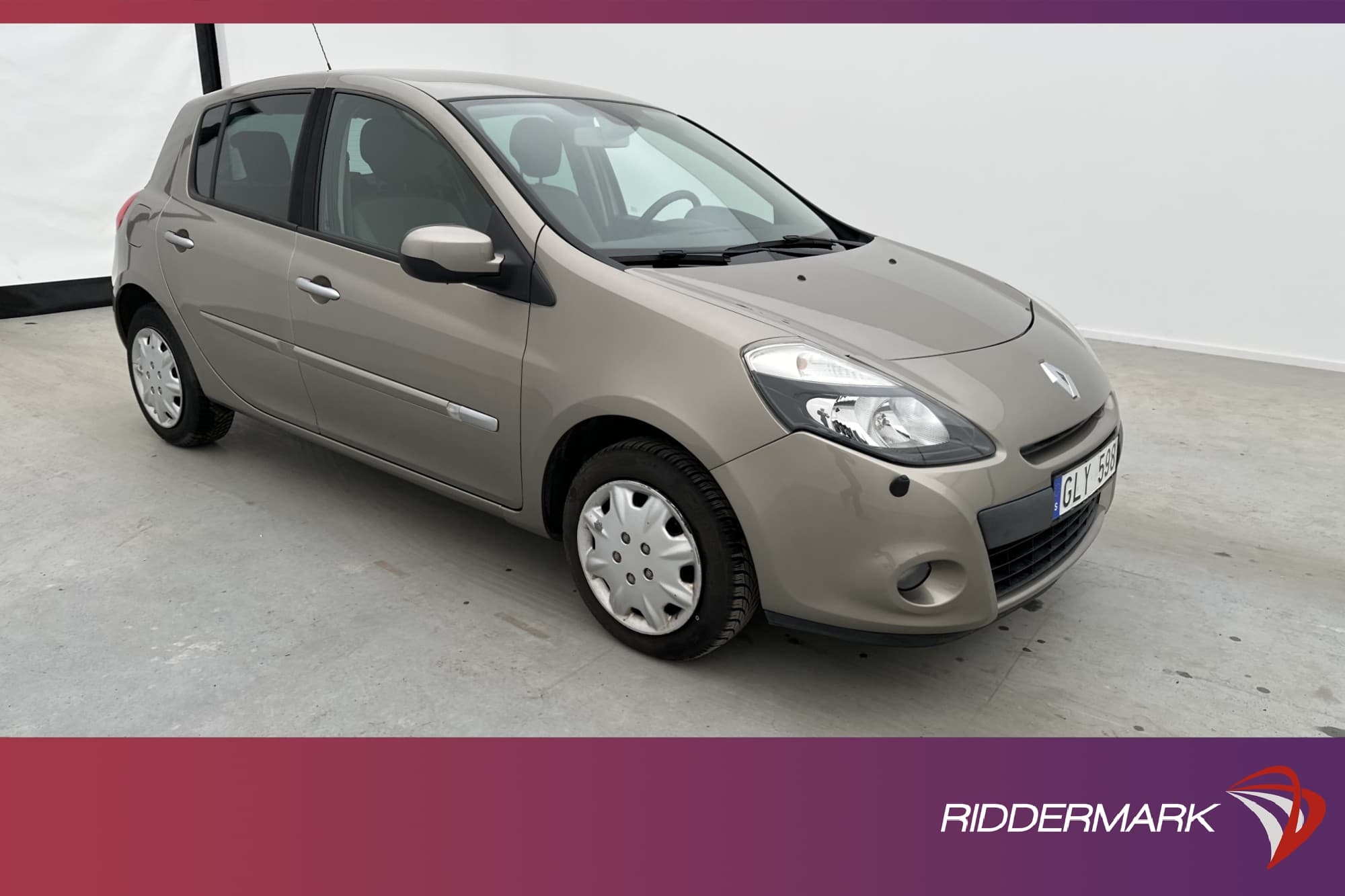 Renault Clio 1.2 75hk
