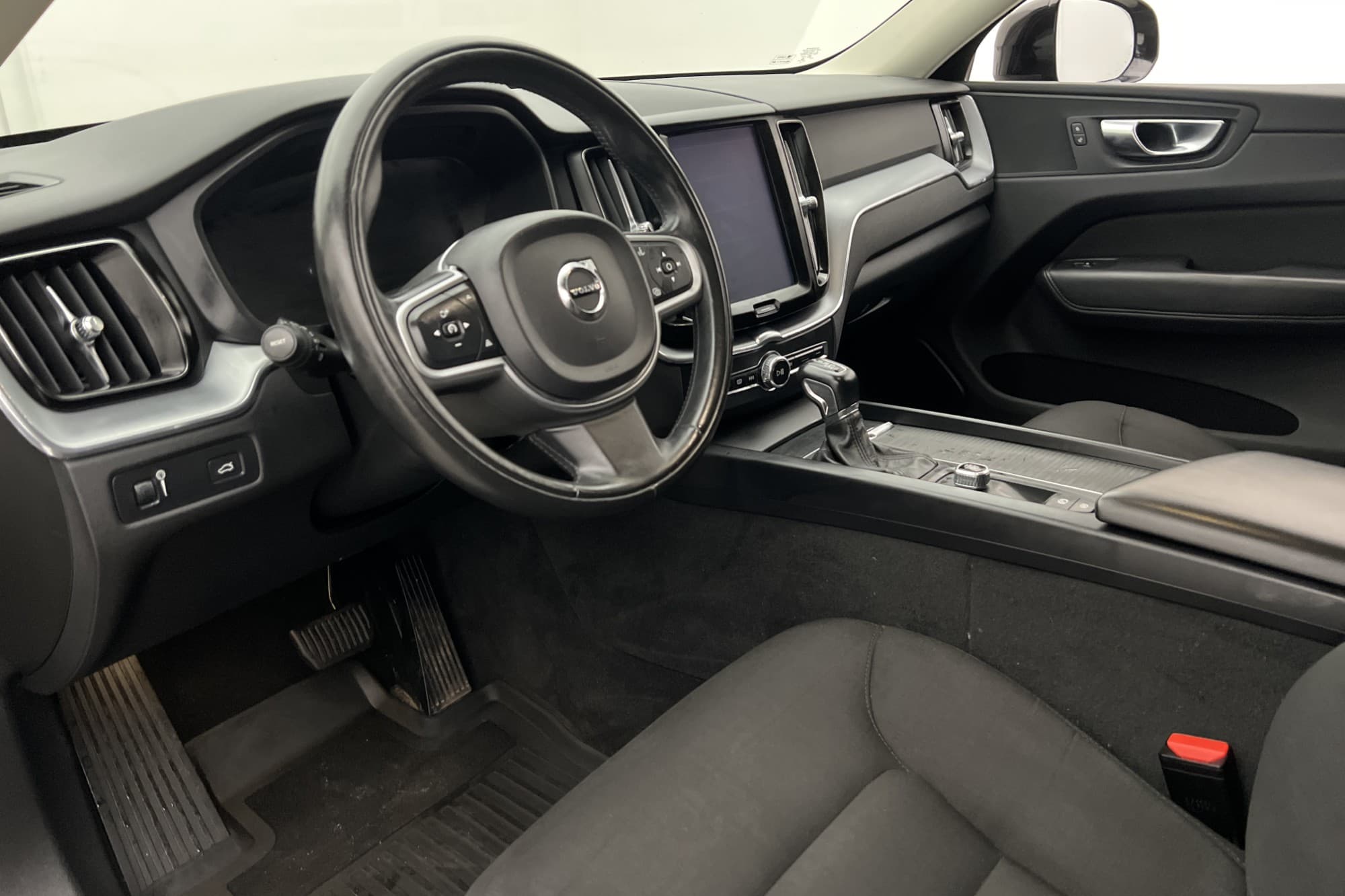 Volvo XC60 D4 AWD Momentum VOC D-Värmare Kamera Navi CarPlay