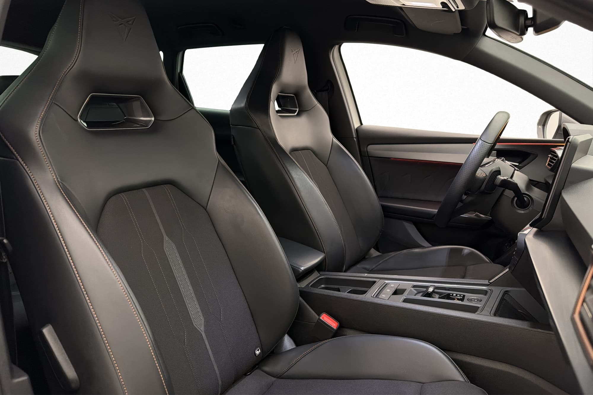 CUPRA Leon Sportstourer e-Hybrid 245hk Kamera Drag CarPlay