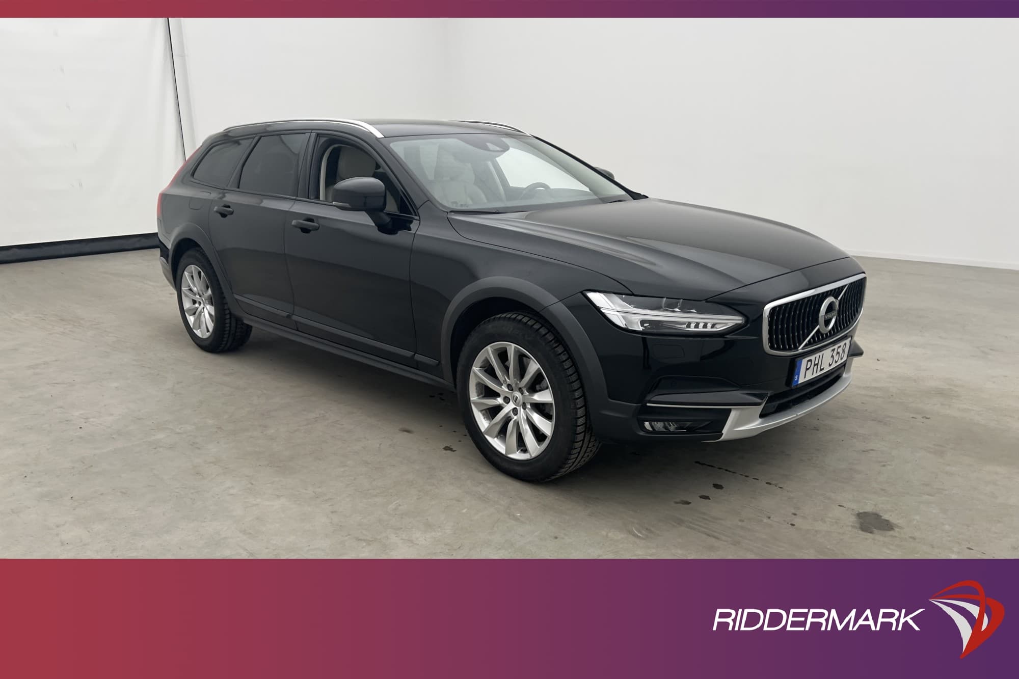 Volvo V90 Cross Country D4 AWD