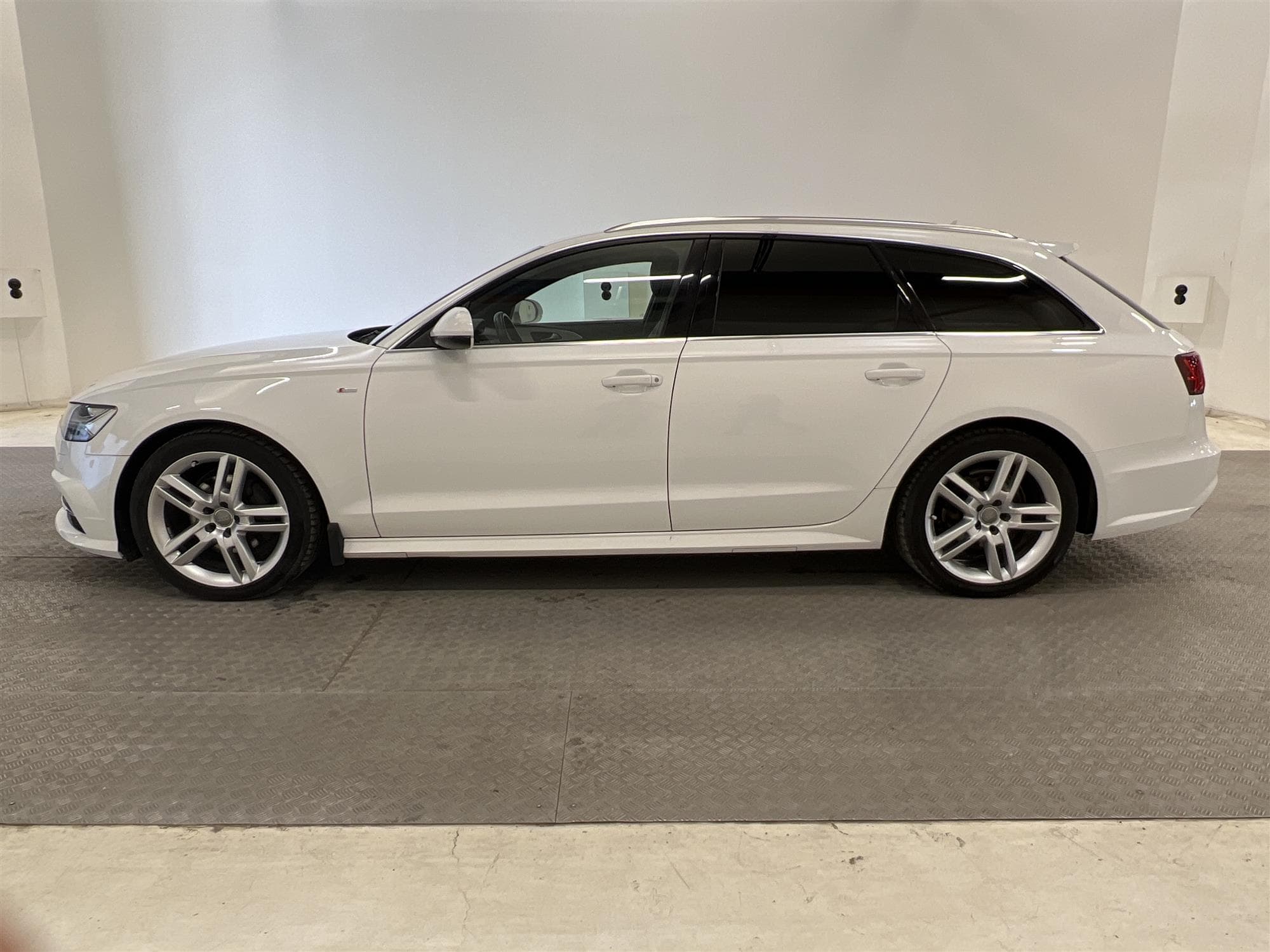 Audi A6 avant 2.0 TDI 190hk