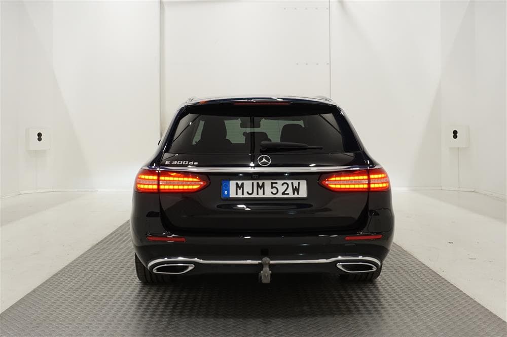 Mercedes-Benz E 300 de Plug in 316hk Widescreen Värmare Momsexteriör