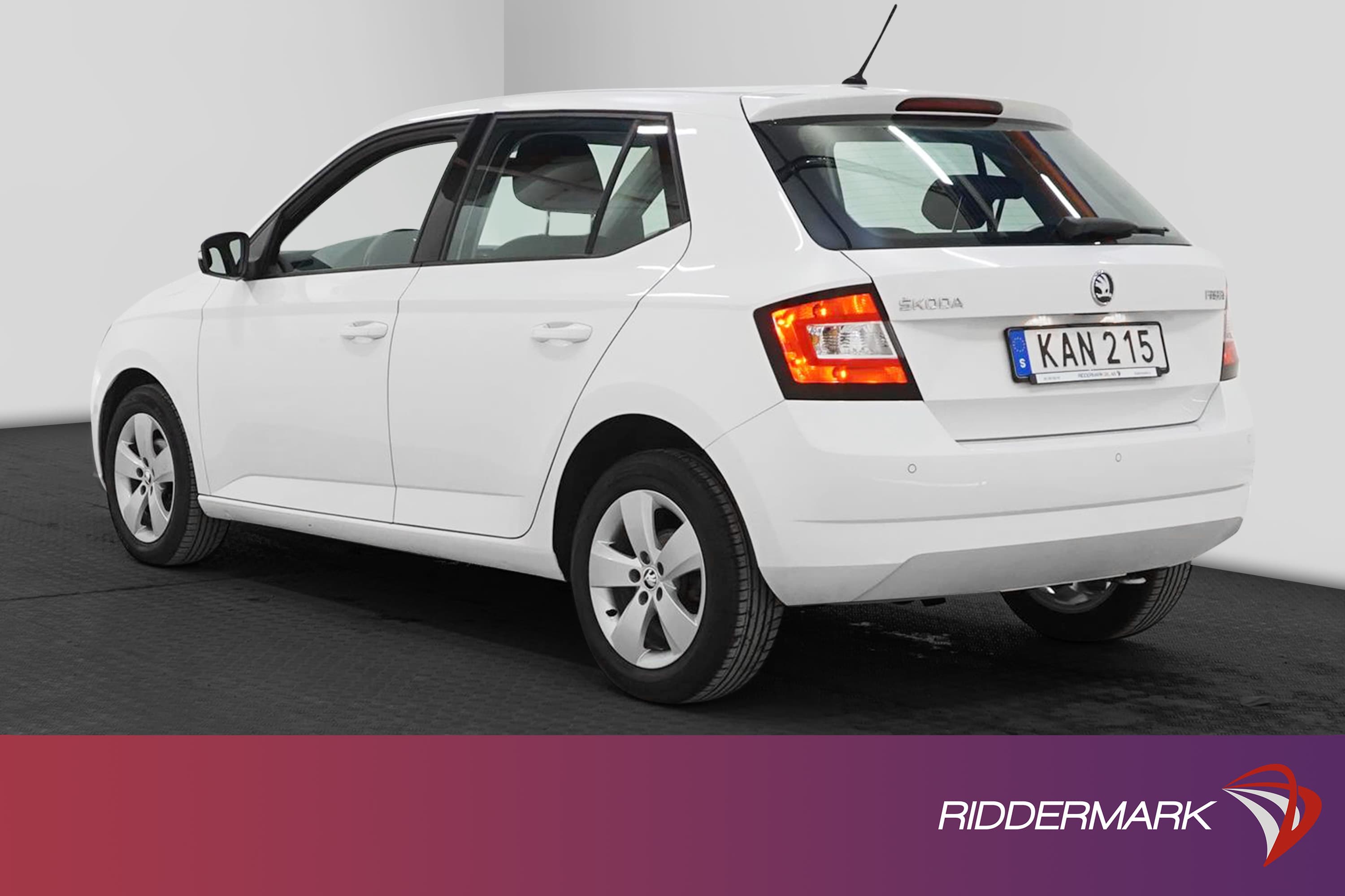 Skoda Fabia 1.2 TSI 90hk Låg Skatt P-Sensor  0,40L/mil