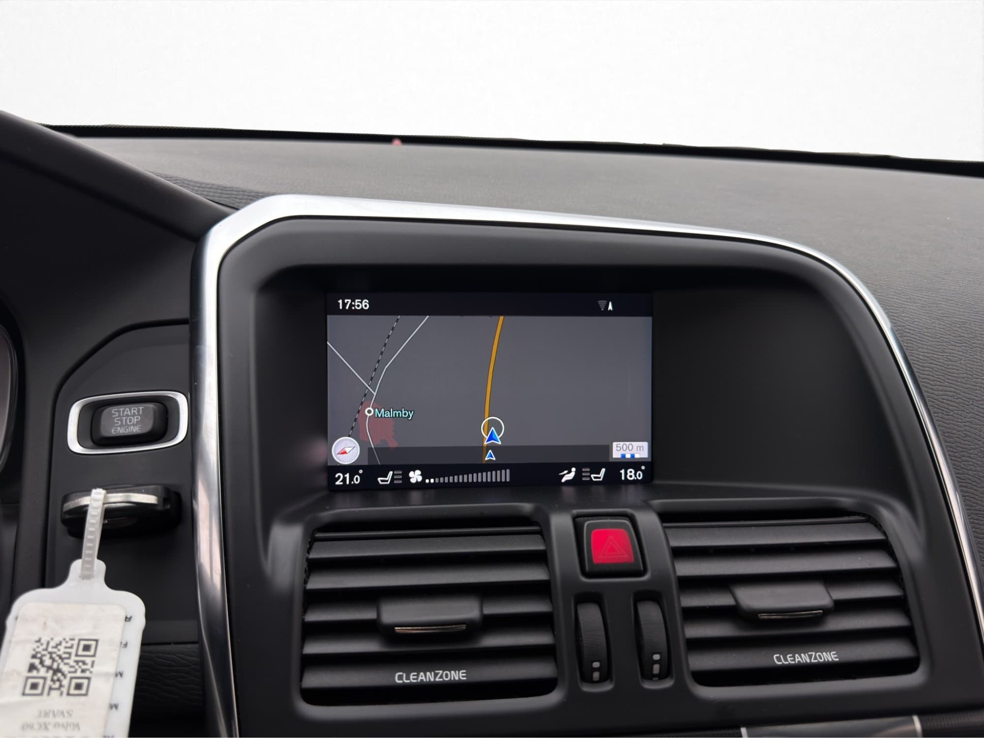 Volvo XC60 D4 AWD Classic R-Design Pano Värmare Drag En-Bruk