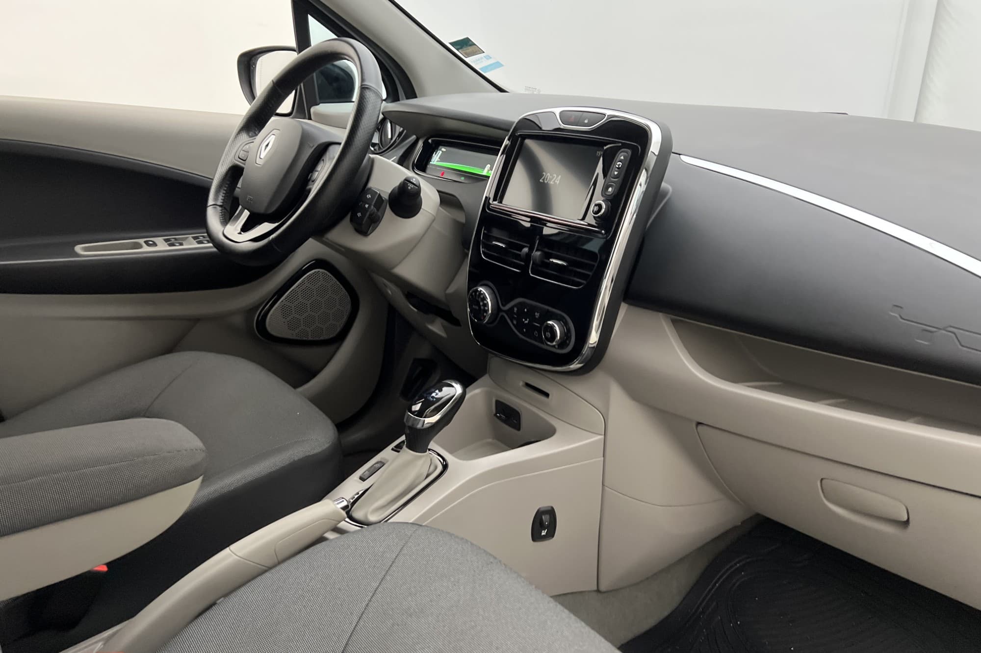 Renault ZOE R240 22 kWh 88hk Intens Friköpt-batteri Kamera
