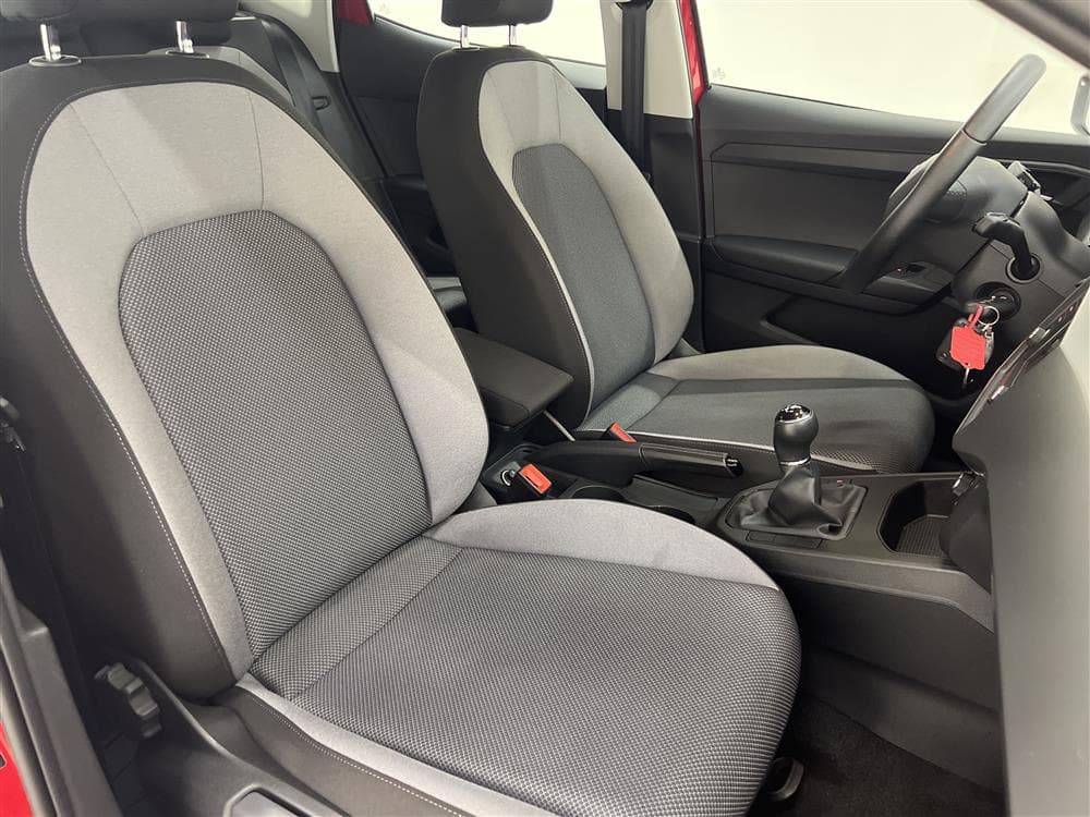 SEAT Ibiza 1.0 MPI 80hk Cockpit Sensorer Carplay 0,42l/milinteriör