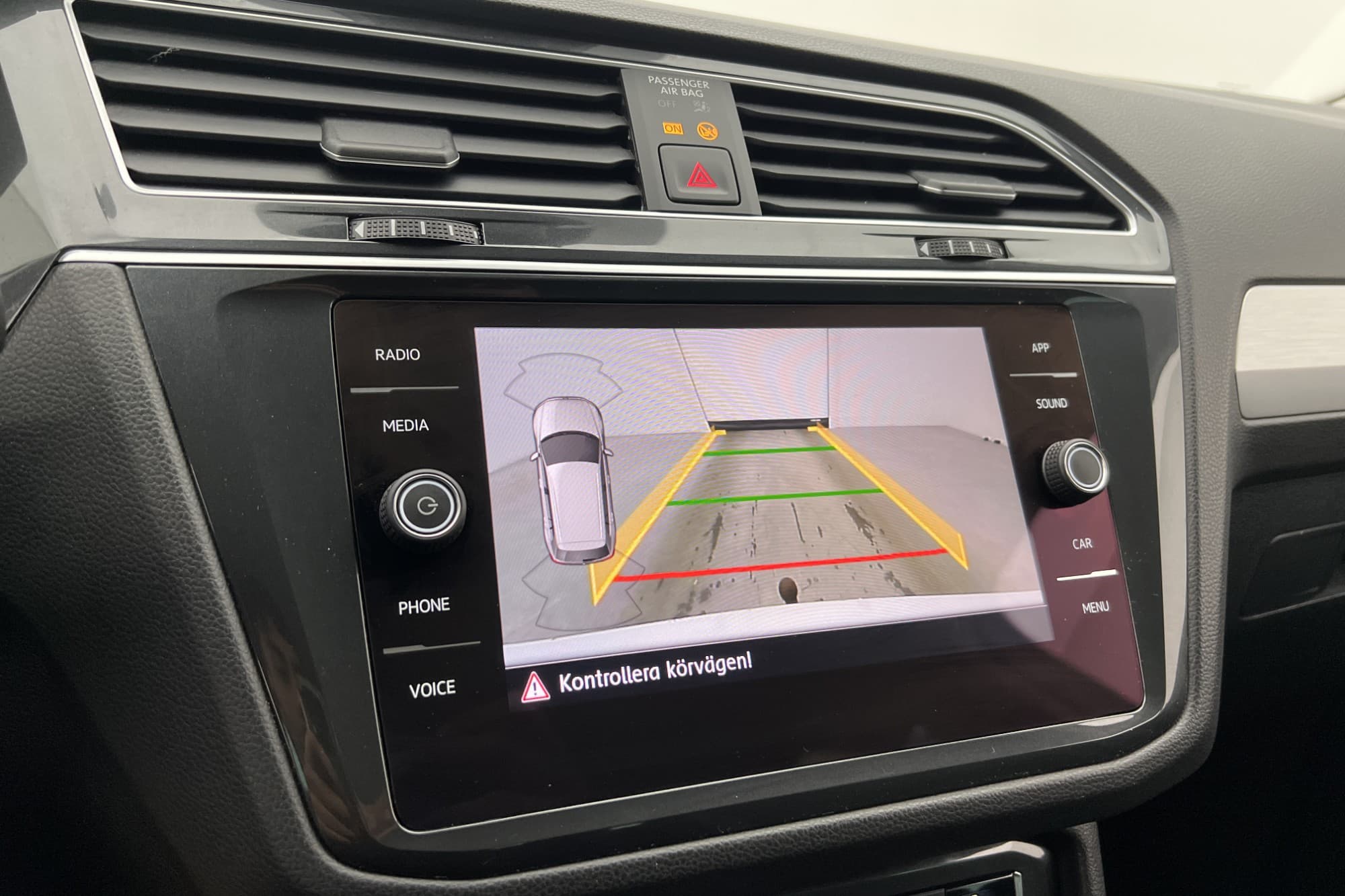 Volkswagen Tiguan 4M 190hk R-Line Värm Drag Kamera Cockpit 
