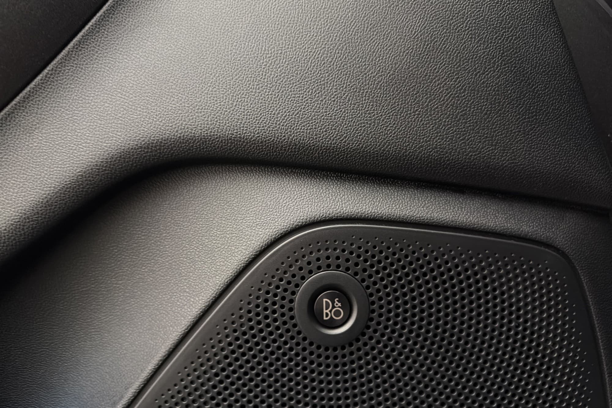 Ford Fiesta Active 100hk B&O Navi Rattvärme CarPlay Sensorer