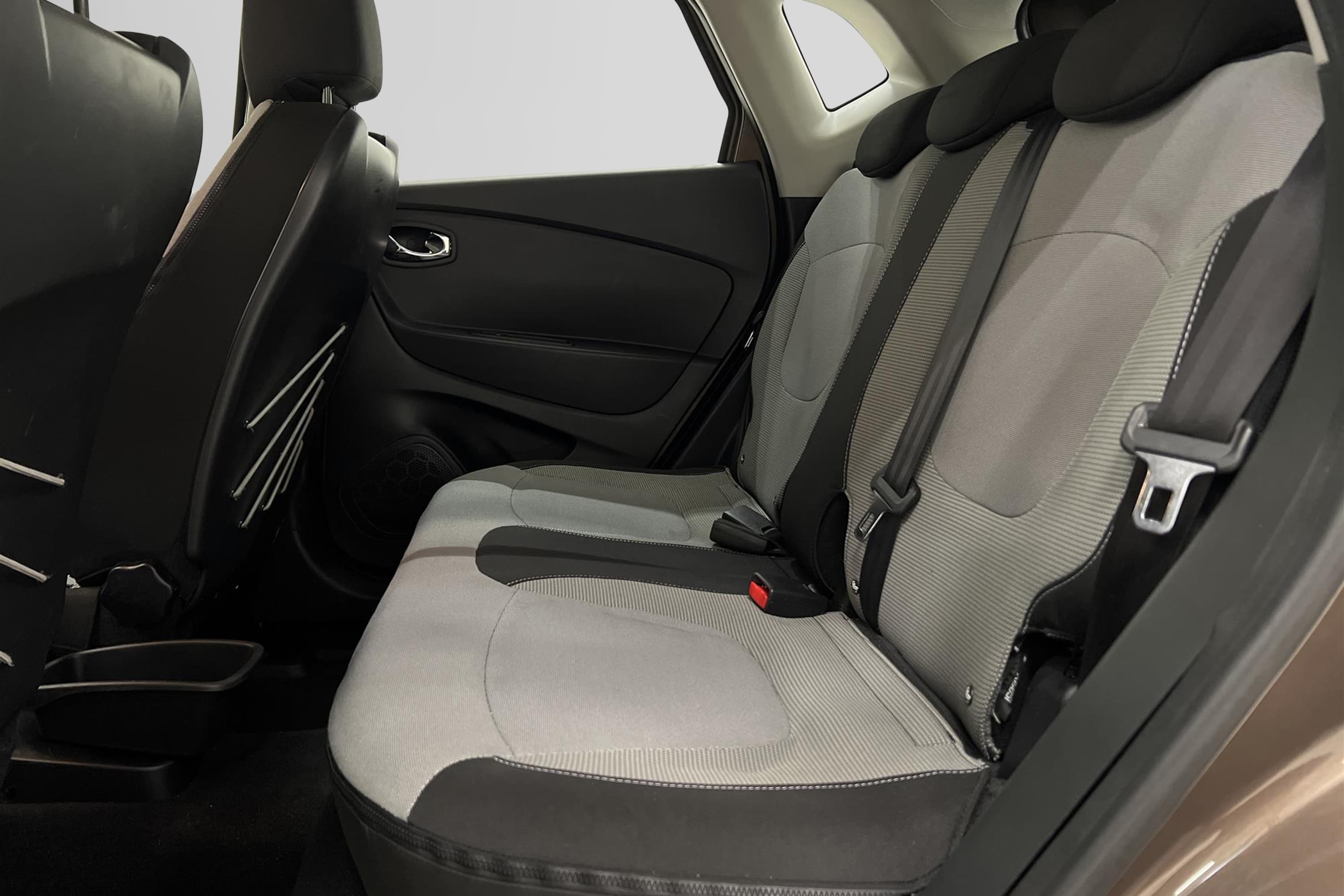 Renault Captur 0.9 TCe 90hk Dynamique GPS Sensorer 0,49l/mil